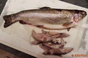 Lachsforelle und Baby-Calamari