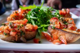 Bruschetta -den italienische Snack selber machen