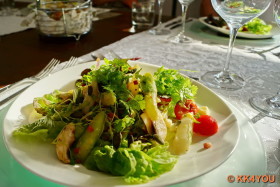 Spargelsalat mit Kürbiskernen