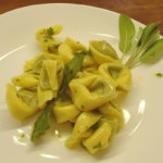 Tortellini in Salbeibutter