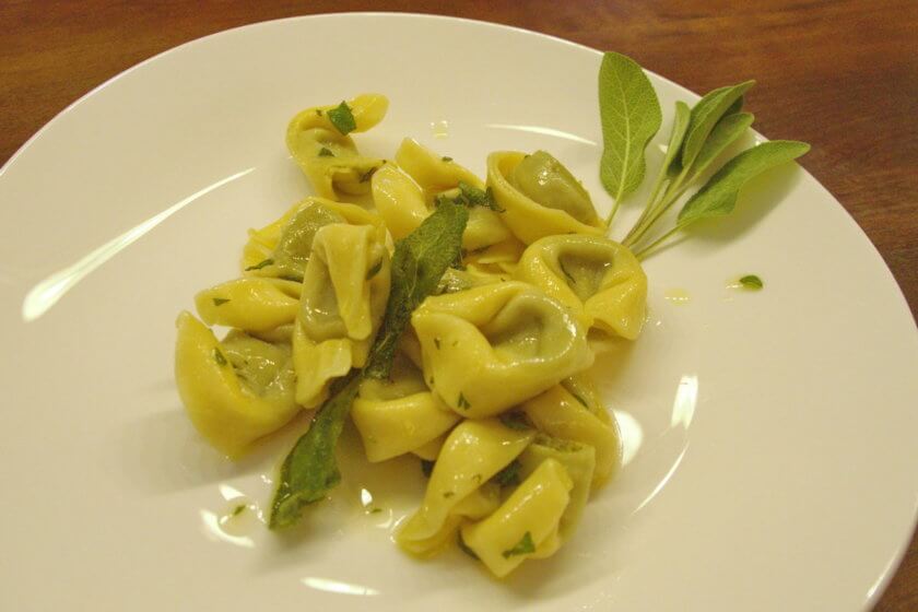 Tortellini in Salbeibutter