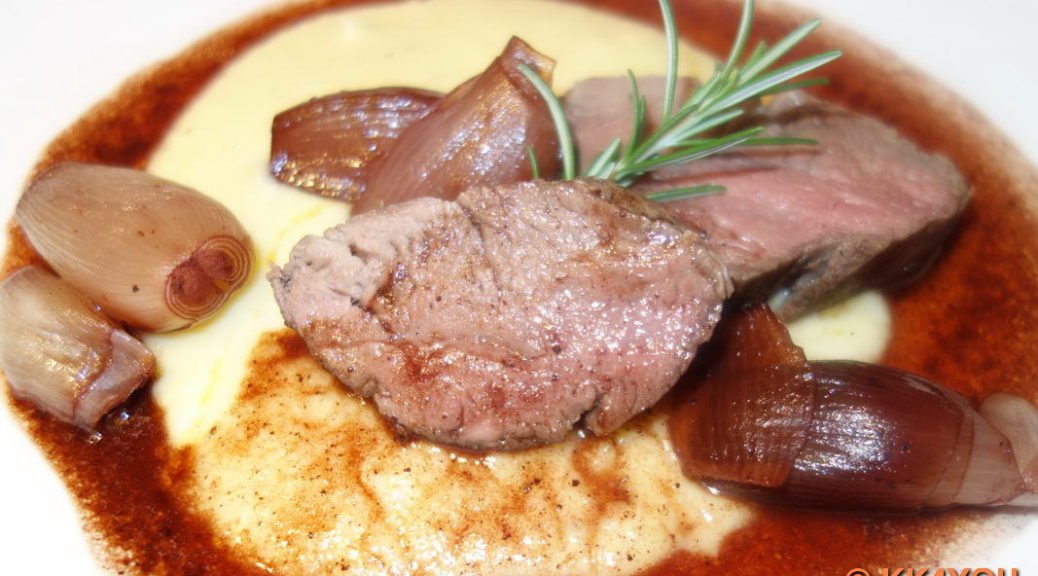 Rinderfilet am Stück auf Rotwein-Schalotten-Butter - CUISINE4YOU