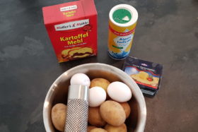 Zutaten der Kartoffelklöße / Kartoffelknödel