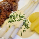 Sauce-Hollandaise-Varianten: So gelingt die perfekte Sauce Spargelsauce für Feinschmecker