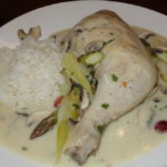 Hähnchenkeulen in Riesling