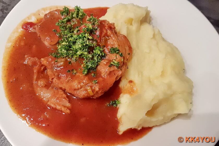 Ossobuco -Kalbshaxe nach Mailänder Art mit Kartoffelstampf