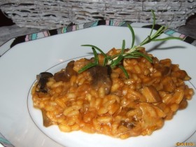 Risotto mit Pilzen und Tomaten -Risotto di Funghi al Pomodoro