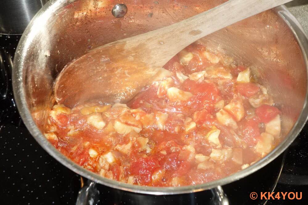 Risotto Genueser Art -Tomaten- Steinpilzmischung würzen