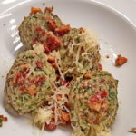 Südtiroler Spinatknödel mit Nüssen